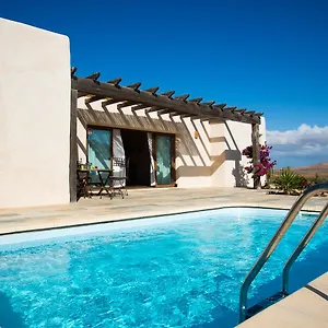 Upupa Lodge La Oliva